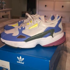 Adidas Falcon Sneakers